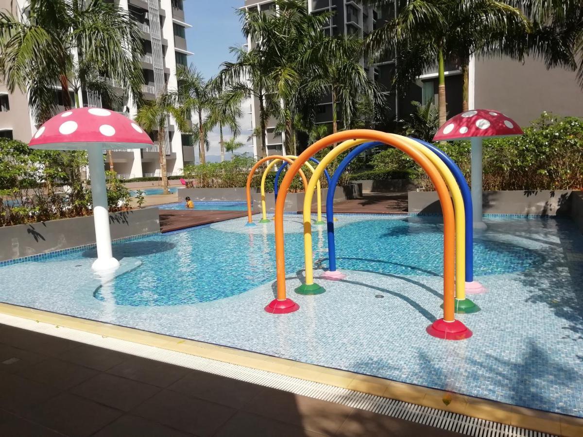 Fz Almyra Homestay 加影 外观 照片